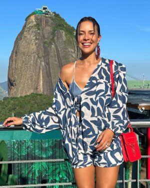 Michelle Martins Instagram - De cartão postal a gente entende 🙌🏽☀️