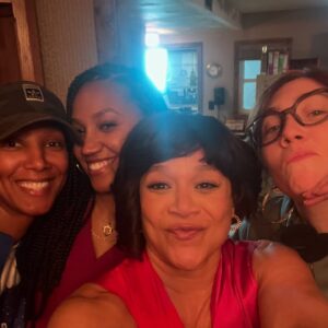 Michole Briana White Instagram - Some of my favorite moments to shoot are when the fam is all together🥰. Makes me so happy!💕😃This episode was dir by @princessfilmz Happy birthday Princess!!! 😍🎉#lovethem #mamasbabies #flashbackfriday #bmf #latenight 🥰💜