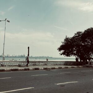 Mithra Kasthurirangan Instagram - Mumbai dump ❤️ city for the month of august🤩 #12months12differentcities #2024goals