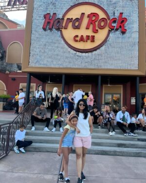 Mithra Kasthurirangan Instagram - Day 1 at Universal Studios! 🤩🤩My inner child is truly in her happy place.❤️❤️
