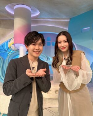 Mizuki Kayashima Instagram - ⁡
ZIP!  DayDay.  ヒルナンデス！をご覧くださった皆さん、ありがとうございました‪☺︎‬‪
⁡
実は高校のクラスメイトだった福ちゃん！
久々に会えてうれしかったです！！
⁡
そして今夜19時からは「歌唱王」が放送されます。
是非ご覧ください☺️