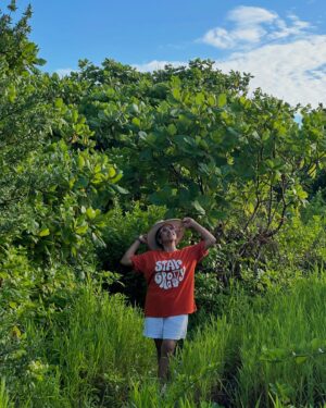 Mona Kakade Instagram - To one of the un inhabited islands of lakshadweep 🤩

What an experience!such a Beautiful part of nature 💕

#monabedre 
#actor 
#post 
#pic 
#photooftheday 
#island
