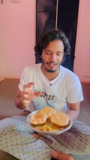 Muthukumaran Jegatheesan Instagram - பூரி என்பது உணவு அல்ல உணர்வு 🫠🫠🫠

#food #foodporn #foodie #foodphotography #foodstagram #foodblogger #healthyfood #foodies #foodlover #mk #naanmuthukumaran