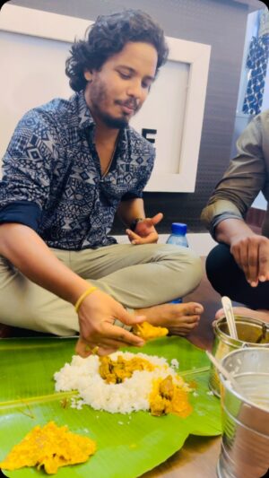 Muthukumaran Jegatheesan Instagram - காயல்பட்டினம் களரி சோறு 🥰🥰😁🤤🫠

@adore_inspire_me 

#food #foodphotography #foodstagram #foodblogger #foodie #foodies #foodlover #sweet #sweets #tastefood #streetfood #naanmuthukumaran #mk