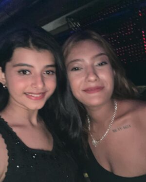 Myra Singh Instagram - This party is proof that good times and great friends make the perfect combination 🫶🖤🤍
.
.
.
.
.
 #myrasingh #party #friends #birthday #blackandwhite #cute