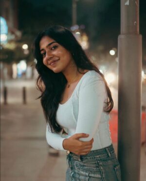 Nandhithaa Instagram - Kannama ? 🤍
