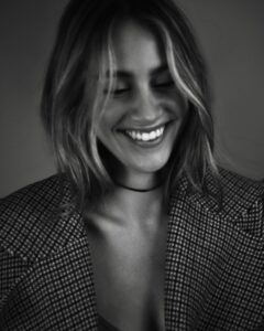 Actress Nell Verlaque HD Photos and Wallpapers November 2024
