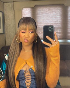 Netta Walker Instagram - and for keisha’s final trick 🥹 BUNDLES OKAY??
i hope you all loved our show, thank you for coming on this beautiful journey with us xx @cwallamericanhc coming for you october 15th netflix!!!