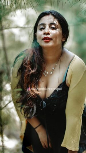 Nila Nambia Instagram - How is my new look...🥰
@remofotography 📸