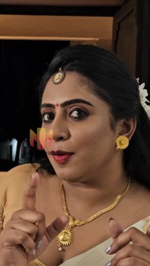 Nila Nambia Instagram - My Onam photoshoot... Full video in youtube tommorrow
Make up @manis_makeover__
Location @aadisaktthi_leisure_resort