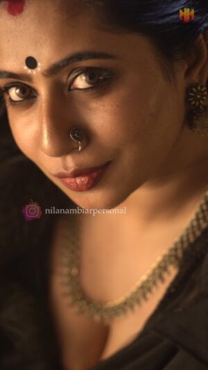Nila Nambia Instagram - ഉള്ളിൽ കലി തുള്ളും മിന്നലോ ❤️
One of my favourite songs through @mahadevan_thampi s retina...