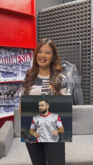 Noella Sisterina Instagram - Tebak Siapakah Aku edisi pemain timnas Indonesia bareng @noellasisterina!🙌

Kira-kira JEBREEETeam bisa tebak berapa pemain nih?🤩

#JEBREEET #JEBREEETmedia #JEBREEETIndonesia