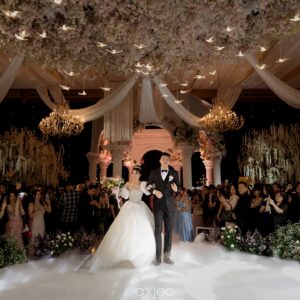 Onic Vior Instagram - 07.12.24🕊️
.
.
organize @maxima_pro
concept & styling @themajestic.project
decoration @steve_decor
venue @ritzcarltonpacifiplace
gown @cindytandiyah
Robe @cynthiatan__
hairpiece @leciel.design
Makeup @kunsoomakeupartist
Hairdo Bride @rurypadwa
Shoes @sachlirene_tfota
suit @samuelwongso @wonghangtailor 
Gown moms @jessicadoracouture @shintadewi_fashion
Jewelery Vior & moms @diamondnco.id
Makeup moms @sherlykartika
Makeup Vior’s sister : @shintiamakeup
Lighting system @delight_jkt 
photograph @axioo
video @axioo
Video live streaming @viding.co
Live music & sound system : @luxevoirid 
Invitation @graciatheinvitation
Digital Invitation & rsvp : @pentamoo.id
Giftbox groomsmen & bridesmaid @nouvity
Handbouquet @clarkia.floristy @clarkia.project
Souvenir @toko_handuk
Photobooth @theholograil
master of ceremony @boywilliam @lucintaluna_manjalita @lafinaa
Wedding cake @barley.cake
Led screen @princesspro.id
Wedding Ring @passionjewelry
Animation @dfactory_ 
Hashtag @hashtagtalks.id