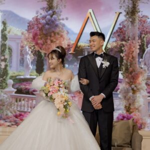 Onic Vior Instagram - 07.12.24🕊️
.
.
organize @maxima_pro
concept & styling @themajestic.project
decoration @steve_decor
venue @ritzcarltonpacifiplace
gown @cindytandiyah
Robe @cynthiatan__
hairpiece @leciel.design
Makeup @kunsoomakeupartist
Hairdo Bride @rurypadwa
Shoes @sachlirene_tfota
suit @samuelwongso @wonghangtailor 
Gown moms @jessicadoracouture @shintadewi_fashion
Jewelery Vior & moms @diamondnco.id
Makeup moms @sherlykartika
Makeup Vior’s sister : @shintiamakeup
Lighting system @delight_jkt 
photograph @axioo
video @axioo
Video live streaming @viding.co
Live music & sound system : @luxevoirid 
Invitation @graciatheinvitation
Digital Invitation & rsvp : @pentamoo.id
Giftbox groomsmen & bridesmaid @nouvity
Handbouquet @clarkia.floristy @clarkia.project
Souvenir @toko_handuk
Photobooth @theholograil
master of ceremony @boywilliam @lucintaluna_manjalita @lafinaa
Wedding cake @barley.cake
Led screen @princesspro.id
Wedding Ring @passionjewelry
Animation @dfactory_ 
Hashtag @hashtagtalks.id