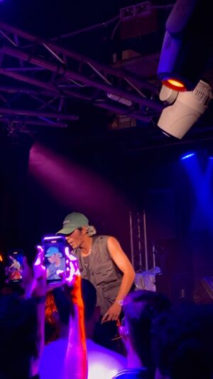 Paal Dabba Instagram - MELBOURNE ❤️
…
Thank you @pakkalocal_events for having me and I really had a good day 💎
…
#paaldabba #170cmwithapaalbuddi🍼 #hiphop