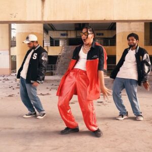 Paal Dabba Instagram - Re-uploading again because of Instagram glitch💣 Share your thoughts in the comment box and
Thank you so much ❤️ @teen_wid_alpha_ and @dee__cuts_ for beautiful Shot and edited🧢
…
Song: Crip Ya Enthusiasm @snoopdogg 
Dancers: @eswar__08 @rajaram_bfab 
…
#snoopdogg #dance #choreography #hiphop #videos #instagood #explorepage✨