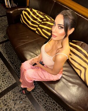 Paola Saulino Instagram - How many beautiful moments I have saved in my phone 📱