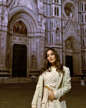 Paola Saulino Instagram - How many beautiful moments I have saved in my phone 📱