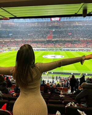 Paola Saulino Instagram - Quarter Final‼️🌶️🌶️ 🏟️🏟️ ⚽️ ⚽️
#milannapoli #championsleague #sansiro @acmilan @officialsscnapoli