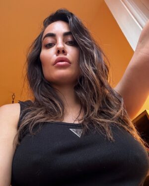 Paola Saulino Instagram - How many beautiful moments I have saved in my phone 📱