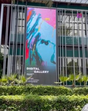 Polina Goudieva Instagram - I’m delighted to share a digital art project we did this summer in collaboration with @emergingscene & @bo_artgallery Where my father’s (@ruslangudievart ) work was displayed all over Dubai and parts of London! Slide 5

I’m also so excited that one of the works from his digital art series “Dalogues with Warhol” for a time resides at @motorcarsla The work is entitled “Elizabeth 2.0” and I think she feels right at home among the rare car beauties. ☺️🙌🏻 @stu_mac777 

#ruslangudiev #warhol #motocarsla #digitalprint