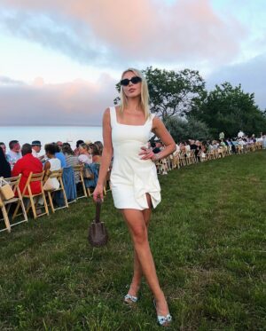 Polina Goudieva Instagram - Last weekend of the summer. Thanx to all my incredible friends 💫❤️