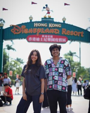 Pooja Shanka Instagram - Just 2 Disney Adults living their childhood dreams 🥹

Travel Partner - @legsgo_holidays , Bestest of the Bests 🙌🏼

PC - @selvin_dop 📸