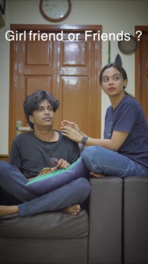 Pooja Shanka Instagram - When he is with me v/s when he is with his friends 😡

Episode 2 - Love Torture ❤️‍🔥
Book your ride now - @nammayatri.chennai