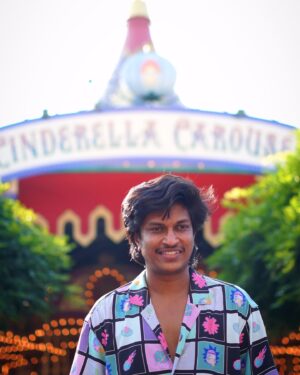 Pooja Shanka Instagram - Just 2 Disney Adults living their childhood dreams 🥹

Travel Partner - @legsgo_holidays , Bestest of the Bests 🙌🏼

PC - @selvin_dop 📸