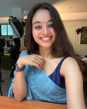 Pooja Shanka Instagram - Just another random day at shoot ✨🦋

#shootday