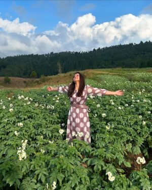 Priyanka Bharali Instagram - enjoying life as it is😌🫶🧿

#thankfulgratefulblessed #happy #happiness #happinessisachoice #staypositive #spreadlove #spreadpositivity #lovenature #natureheals #newpost #insta #instagram #instalike #instagood #insta #instalove #instamood #instadaily #priyankabharali #priyankabharaliofficial #priyankabharalifanclub #🧿🧿🧿