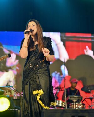 Priyanka Bharali Instagram - THANK YOU GUWAHATI COLLEGE FOR ALL THE LOVE AND SUPPORT. I HAD AN AMAZING TIME. YOU WERE JUST FANTASTIC..!! I LOVE YOU ALL , STAY BLESSED 🙌🏻🫶🤗
(9/11/2024)

Thank you 
@nikukalitaphotography 
@jinku_makeup 

#newphotos #diamondjubilee #guwahaticollege #guwahaticollegediamondjubilee #live #livemusic #instagram #instalike #instagood #thankfulgratefulblessed #priyankabharali #priyankabharalilive #priyankabharaliofficial #priyankabharalifanclub #🧿🫶🙏
