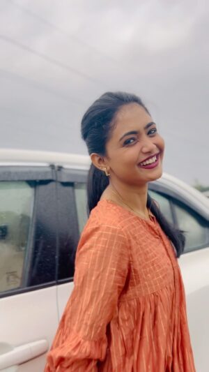 Priyanka Sanam Instagram - Harai basichi to pakhare ae mana #priyankasanam 

#odisha #odia #odiareels #odiasong #odiagirl #expression #explorepage