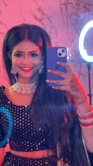 Priyanka Sanam Instagram - Luchaili emti lo mori akhi re 🙈🙈🙈 #priyankasanam  #. #. #. #. #. #odia #odisha #nostalgia #odiareels #odiasong #odiamuser #odiagirl #expression #grwm #makeup #hair #hairstyle #makeupartist #makeover #ofotd #reelsindia #reelsinstagram #odiajhia #beauty  #love #selflove #selfcare #bride #bridalmakeup #bridalwear #bridaldress