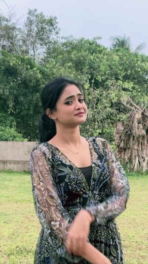 Priyanka Sanam Instagram - To bina mu nahi #priyankasanam 

#odisha #odia #reelsindia #odiareels #odiasong #trendingreels #reels #trend #grwm #insta #instalike #instafashion #fashion #odiatrending