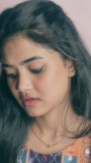 Priyanka Sanam Instagram - Akhadiya Prema #priyankasanam 

#odisha #odia #odiareels #reelsindia #odiasong #trendingreels #reels #trend #grwm #act #expression