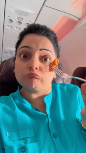 Priyanka Tiwari Instagram - @vistara Premium Economy Review 🤪
.
#food #review #reelitfeelit