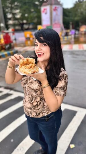 Priyanka Tiwari Instagram - Best Street Food in Thane 
.
#food #foodporn #reelitfeelit #fyp