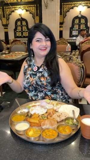 Priyanka Tiwari Instagram - Best Gujarati Thali in Ahmedabad  @gordhanthalofficial 
.
#food #thali #reelitfeelit