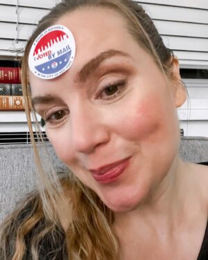Rachel Miner Instagram - So grateful to everyone phone banking tonight, and giving your all to fight for a better future 💙#vote #voteforharris
