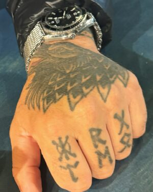 Rachel Van Dyken Instagram - Ok, listen, I’m obsessed with husbands tattoos. We are supposed to be relaxing, meanwhile I’m like why are your hands so hot and yes I said this over soup 😂 Book boyfriends never quit.