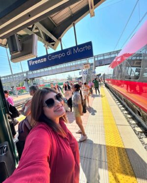 Rakhee Vaswani Instagram - Sunday Florence dump because Florence has my heart 🥹✨ Streets, food, and that last sunset—just a little bit of everything I miss. Swipe to the end, it’s worth it 🌅 

(Florence , travel, streets, food, sunset, gelato, Italy, wanderlust, throwback, memories, architecture, culture, vibes, Europe)

#chefrakheevaswani Florence #TravelDiaries #ItalyAdventures #Wanderlust #TravelThrowback #SunsetLover #FoodieTravels #StreetViews #GelatoLover #EuropeanEscape #TravelMemories #CulturalVibes #ArchitectureLover #FlorenceFeels #traveldump