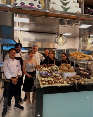 Rakhee Vaswani Instagram - Throwback to an incredible bread-making session at @ireks.bakingcrew 😍🥨 Majorly missing it!🥹

@eurofoodsindia @chefsssanmeet1 @husnu_atamann 

(Bread Making,IREKS ,Turkey ,EuroFoods, breads, baking, baking vibes, travel, work, throwback)

#chefrakheevaswani #tbt #throwback #throwbackthursday #turkey #turkey🇹🇷 #explorepage #fyp #fypシ #fypage