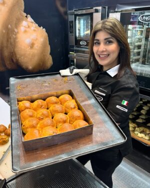 Rakhee Vaswani Instagram - Day 1 at Bakery Biz’24 was a total vibe! 🔥 Live demos in @unoxovens were lit, and my 2 masterclasses? Absolute slay👩‍🍳✨

Who’s pulling up today? Let me know in the comments—don’t miss the action! 💯

#chefrakheevaswani #unox #unoxovens
#unoxindia #explorepage #masterclass #bakerybiz #bakerybiz2024 #explore #fyp #fyp #jioworldconventioncentre #day1 #dump 

@unoxlounge.mumbai @unox_india @ranjeevksinha
@jioworldconventioncentre @hrulichan
@nrastogi07 @chefadil_unoxindia @bakeryandhorecabusiness @unoxmiddleeast @palateculinary