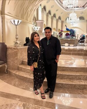 Rakhee Vaswani Instagram - Matching hues with my better half 🩷

(Matching, same color, together, love, couple, bond, harmony, better half)

#chefrakheevaswani #MatchingColors #BetterHalf #couplegoals #InSync #LoveAndHarmony #TogetherForever #samevibes #fyp #fypage #fypシ #couple