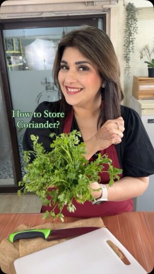 Rakhee Vaswani Instagram - Dhaniya bachao, khane mein chaar chaand lagao! 🌿✨ This simple kitchen hack works wonders for me to keep coriander fresh😍
Fresh dhaniya, happy recipes!

Comment below if this works for you too or not! 👇

(Flavor, recipe, kitchen essentials, green herbs, fresh produce, meal prep, herbs, long-lasting freshness, culinary tip, food preservation, easy hack, aromatic, home cooking)

#chefrakheevaswani CorianderHack #FreshDhaniya #HerbStorage #KitchenTips #FlavorfulCooking #GreenHerbs #MealPrepEssentials #HerbCare #CookingHacks #LongLastingFreshness #CulinaryTips #EasyCooking #FreshProduce #AromaticHerbs 
#KitchenHack #DhaniyaBachao #FreshnessUnlocked #CorianderLove #CookingTips”