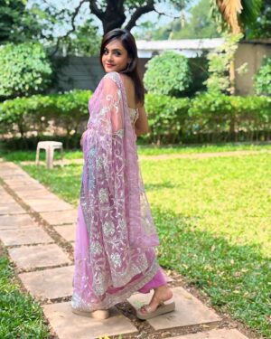 Rani Pari Instagram - On set #shoot 

#photo #pink #saree #printshoot #explore #five #shooting #shootmode #reels #photography #photoshoot #instapet #instagood #instapost #post #explorepage #follow #followers #like #liketime #comments #star #actresslife #actress🎬
