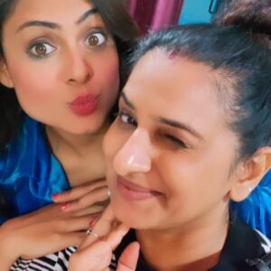 Rani Pari Instagram - 2days hectic shoot...finally packup moments with my hoties ullala @iampari.23 @neelam5758 @jonitaluv2711 #instagood #instagram #instalike #instadaily #instamood #instafashion #actress #model #actresslife #insta #shooting #moment