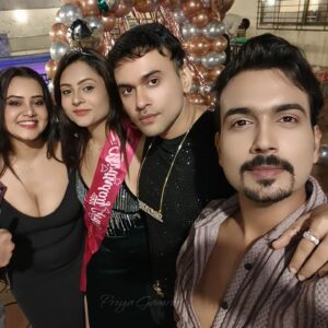 Rani Pari Instagram - Last night birthday party @iampari.23 💐💐💐❤️
