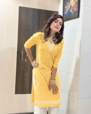 Rani Pari Instagram - 😚😚

#viralpics #viralreels #likes #viralphotos #foryoupage #insta #instaviral #viralvideo #viralvids #likesforlike #photographer #explore #instaphoto #viralatalovers #fashion #beautiful #virals #viralkan #post #cute #viraldance #comment #trendingphoto #beauty #photographylovers #south #viralfood #trendingreels #viralindia #rap